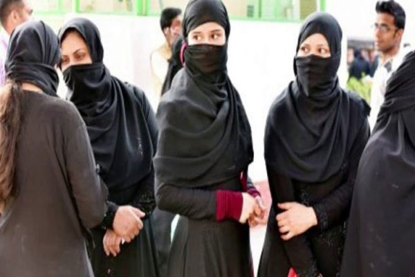 1555486886 muslim womens