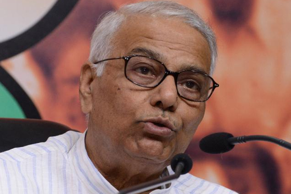1555514822 yashvant sinha 1