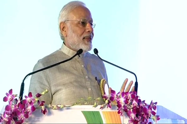 1555516585 pm modi