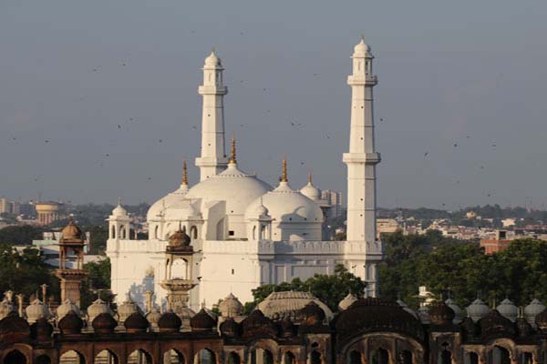 1555516646 tilewali masjid