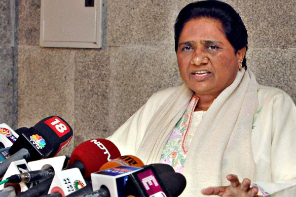 1555517751 mayawati3