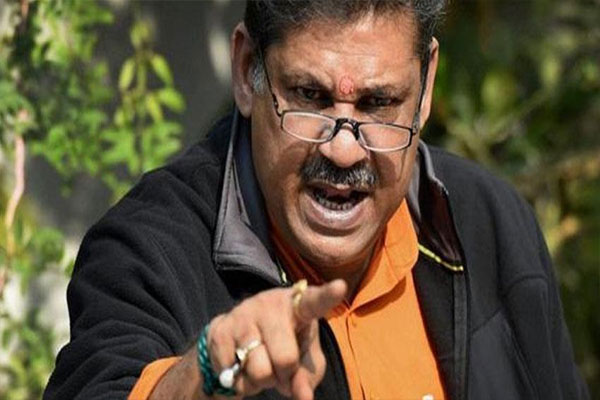 1555517947 kirti azad