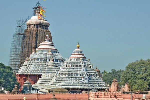 1555518045 jagannath temple1