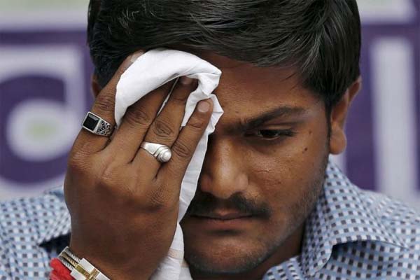 1555519168 hardik patel6003