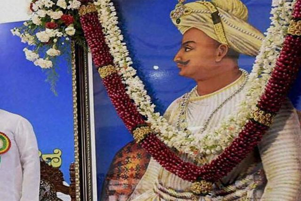 1555519924 tipu sultan600