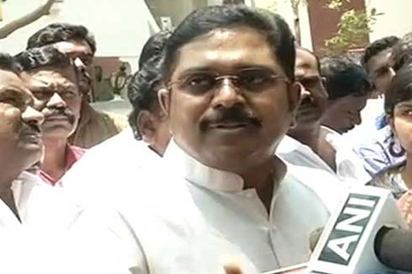 1555520221 ttv dinakaran