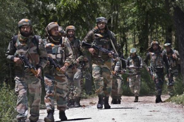 1555520725 kashmir solider