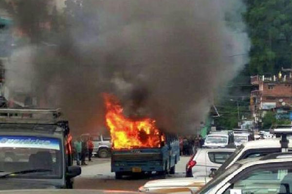 1555520967 vallay bus fire