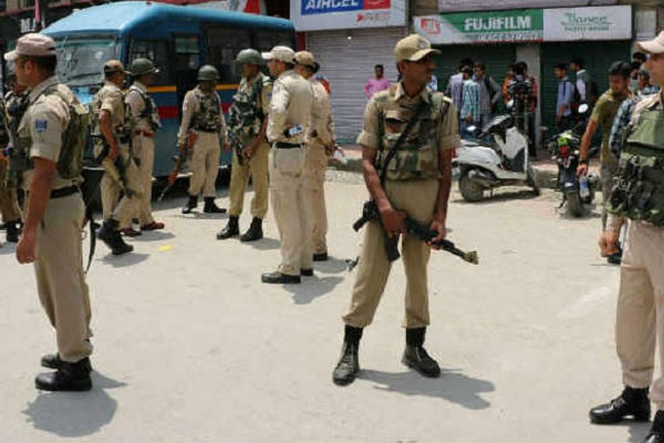 1555521056 kashmir masque