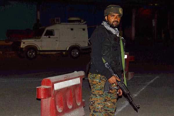 1555521361 amarnath attack2