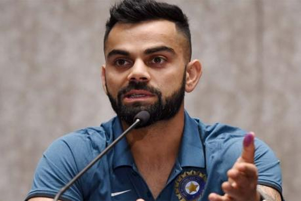 1555521365 kholi600