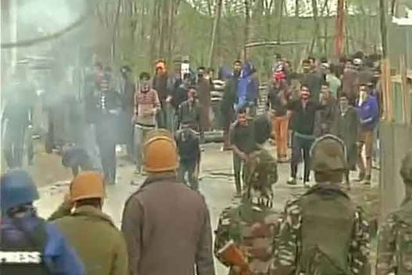 1555521415 jammu kashmir encounter