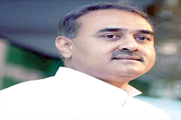 1555521713 praful patel
