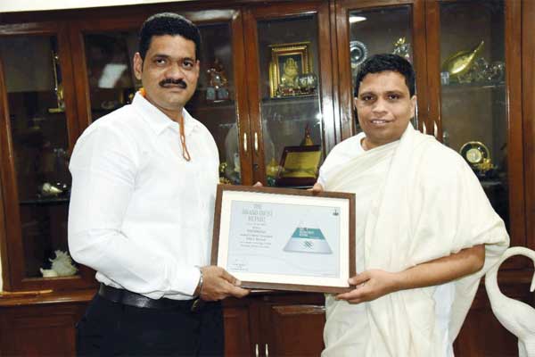 1555521717 patanjali