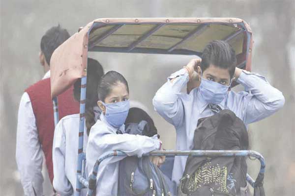 1555521786 smog 1