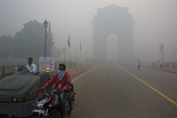 1555521983 delhi air