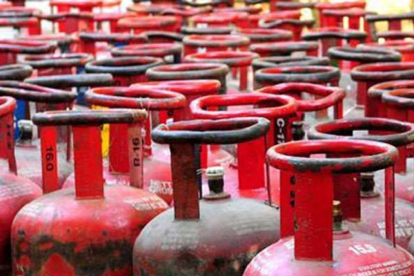 1555735077 gas cylinder2