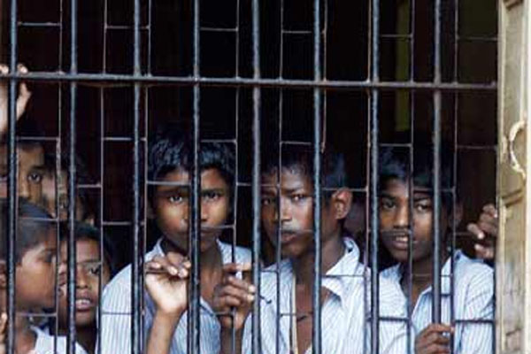 1555735444 child jail