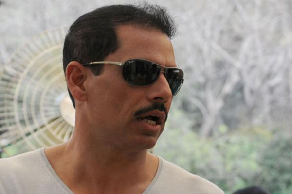 1555735465 robert vadra5