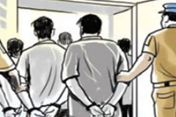 1555735520 arrest 12