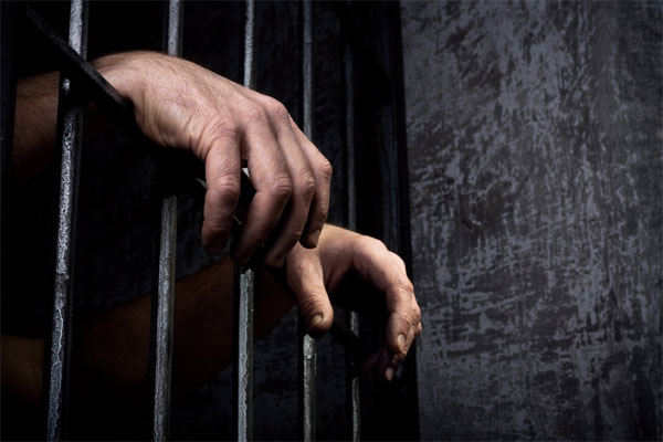 1555735641 arrest600