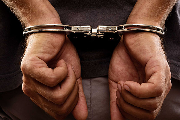 1555735689 arrest1