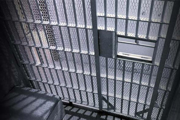 1555735700 jail 4