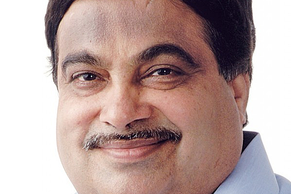 1555735704 nitin gadkari 1