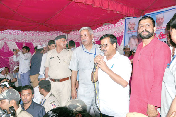 1555736594 kejriwal