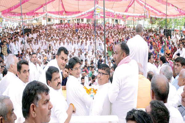 1555736598 deependra hooda