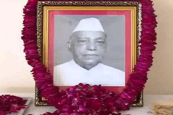 1555743334 parasram maderna tribute