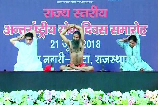 1555743461 ramdev yoga