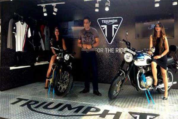 1555746441 triumph