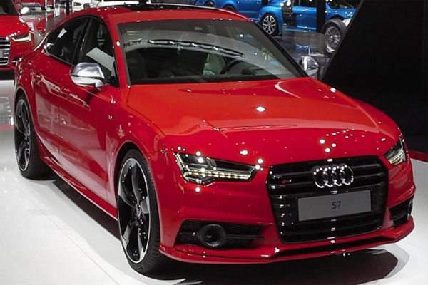 1555748711 audi