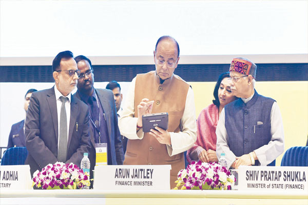 1555748931 finance minister
