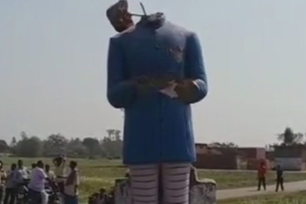 1555752020 ambedkar statue broken