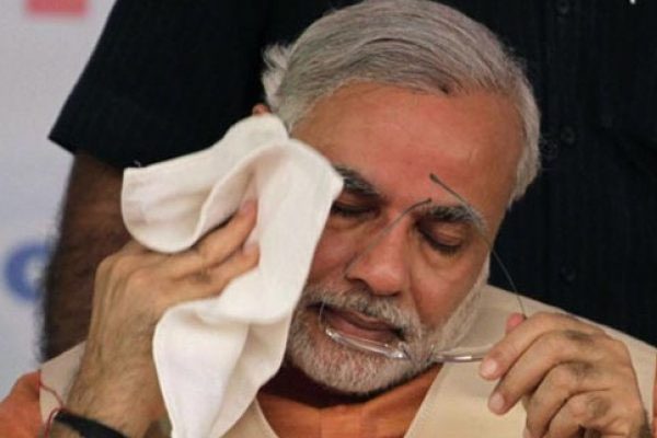 1555755295 pm modi garmi e1521434314200