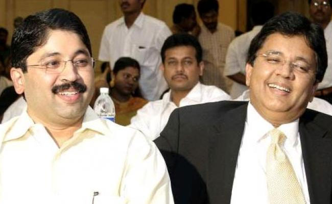 1555755393 maran brother
