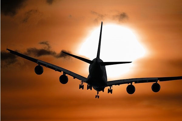 1555756300 flight