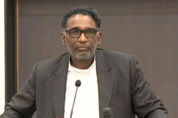 1555756831 justice chelameswar