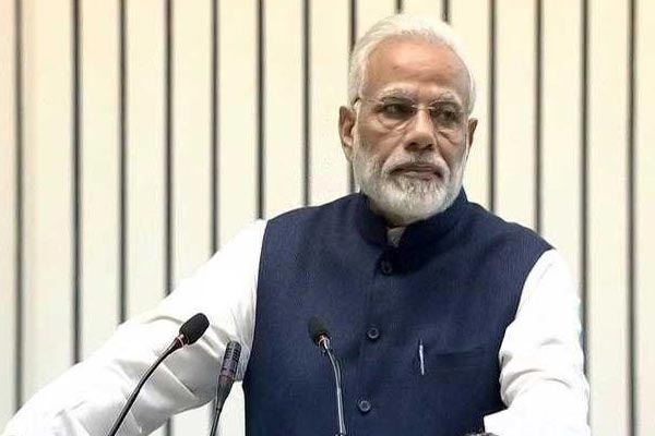 1555757583 modi60017