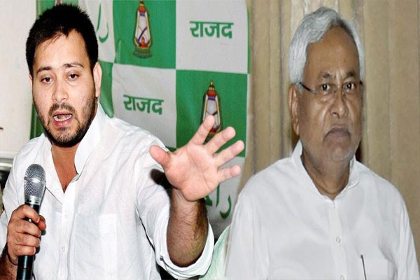 1555757630 tejaswi nitish alcohol