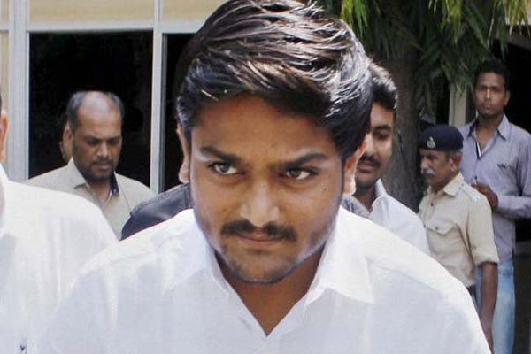1555759172 hardik patel arrest warrant