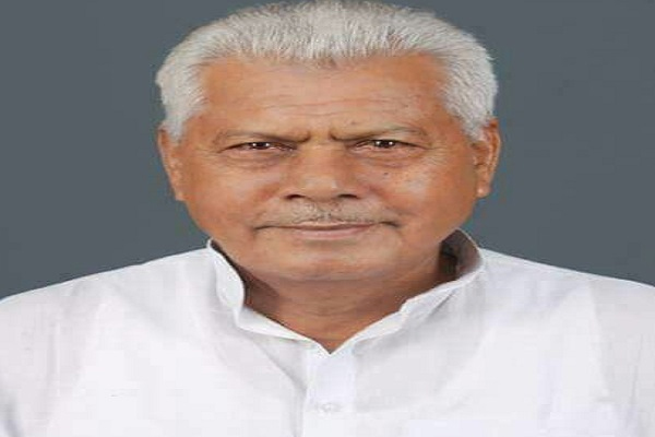 1555759309 mudrika yadav600