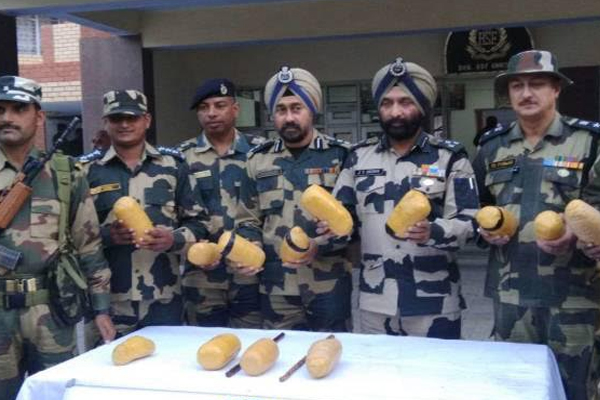 1555763297 bsf jawan captach heroin