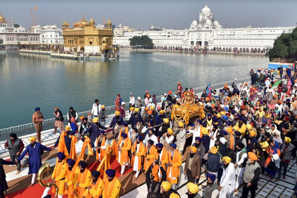 1555763347 nagar kirtan