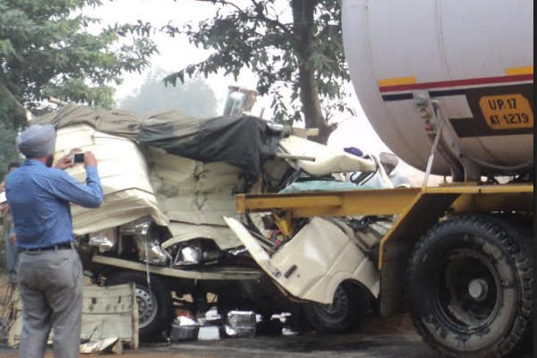 1555763375 punjab road accidents