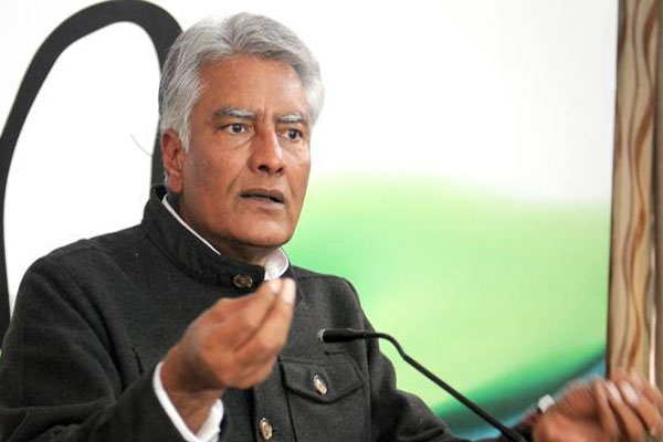 1555763431 sunil jakhar1