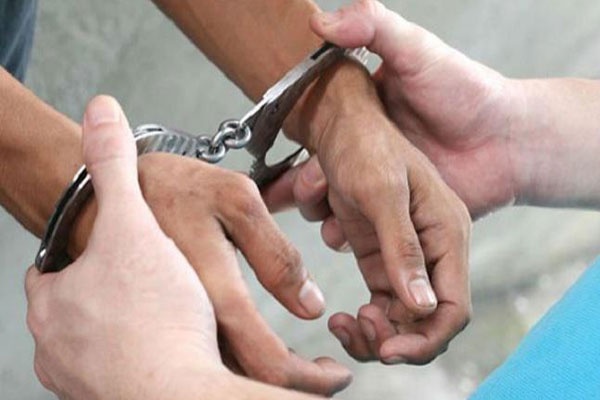 1555763446 arrest2