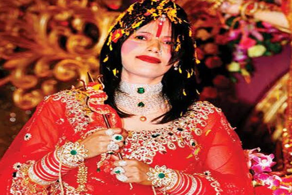 1555763460 radhay maa